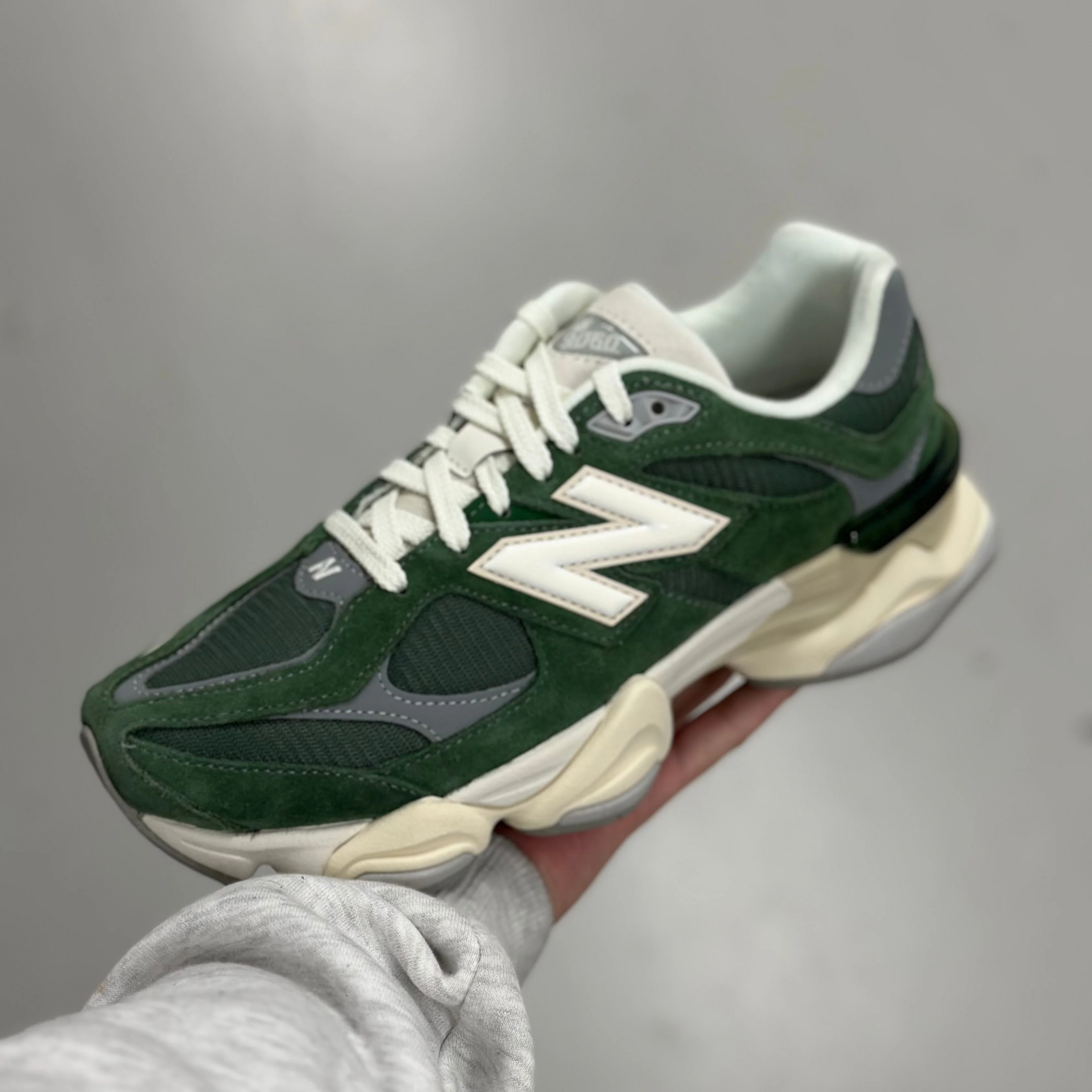 New Balance 9060 Nori - Image 3