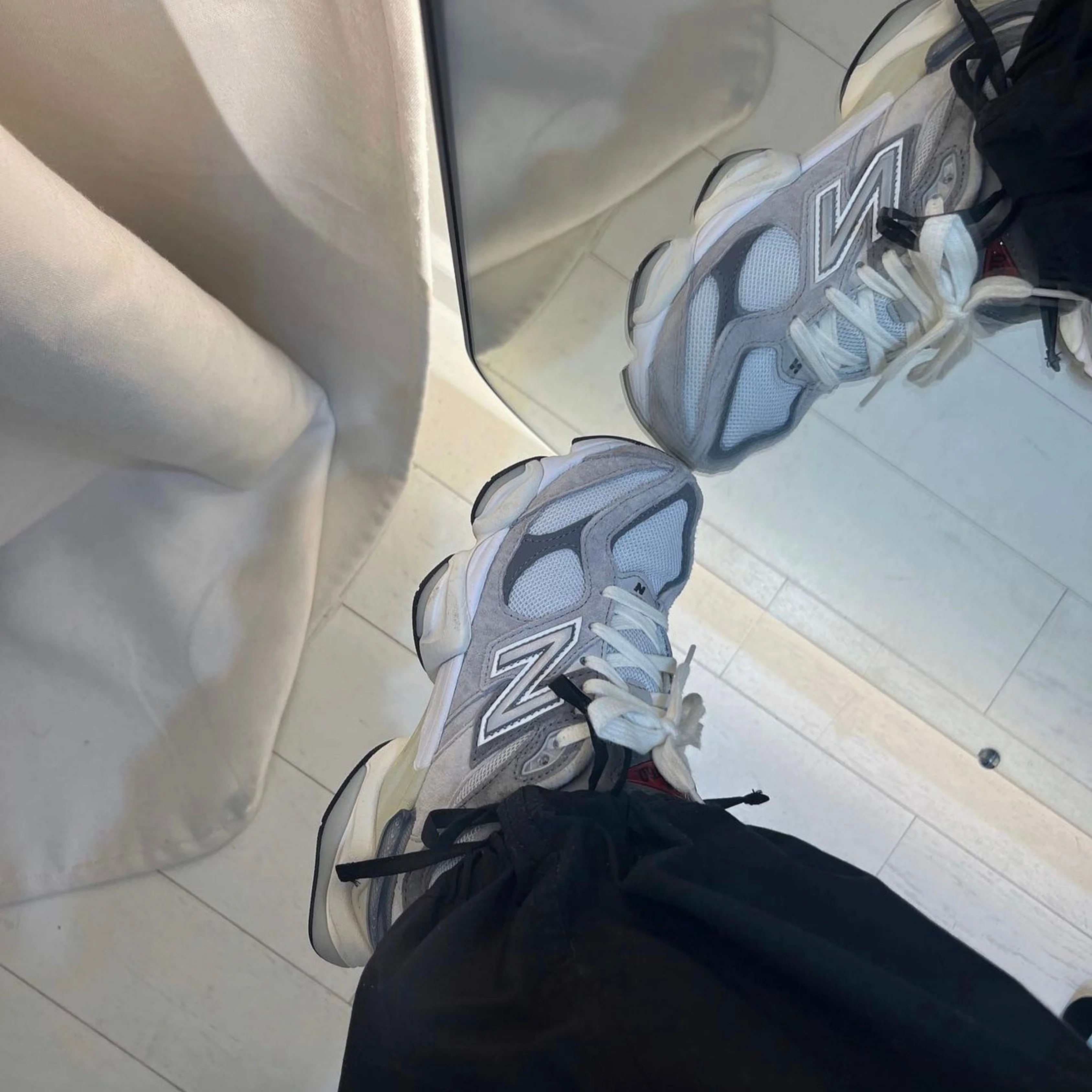 New Balance 9060 Rain Cloud Grey - Image 11